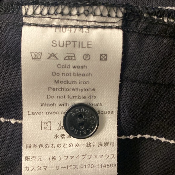 Anne Fontaine Ruffle Front Long Sleeve Blouse, Size 4/6 US Color Black/White - Picture 9 of 11